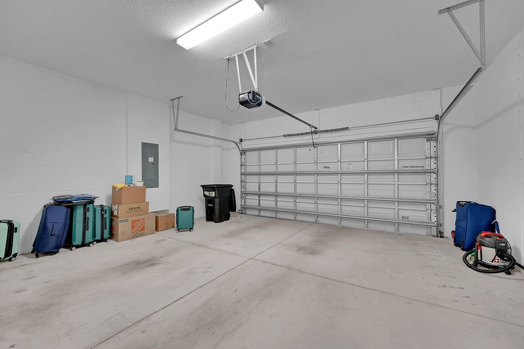 En Venta: $589,000 (4 camas, 2 baños, 1850 Pies cuadrados)