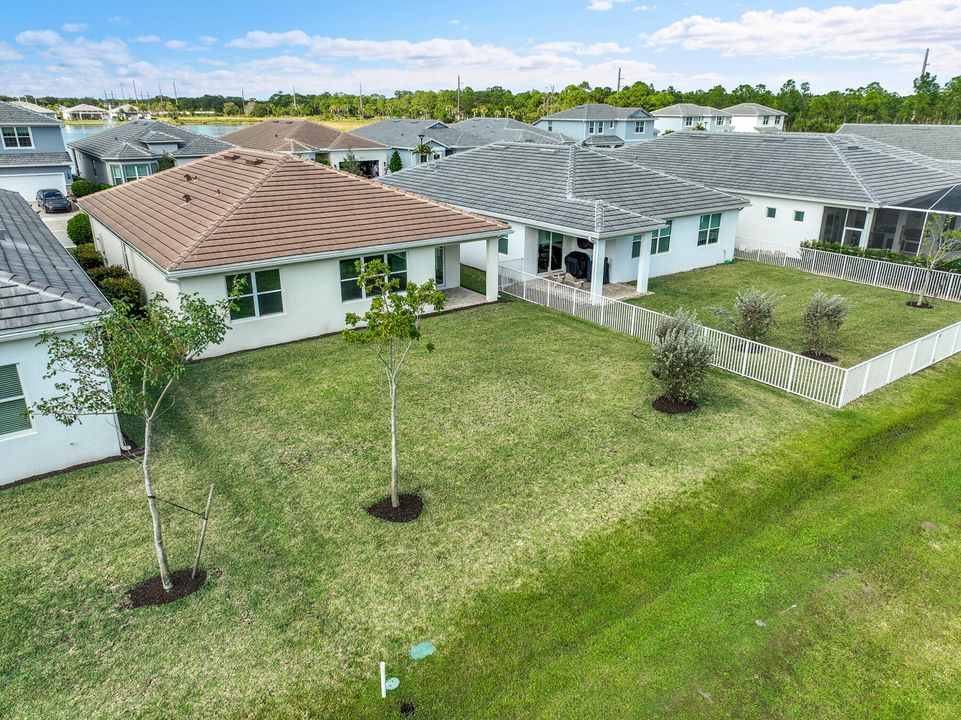 En Venta: $589,000 (4 camas, 2 baños, 1850 Pies cuadrados)