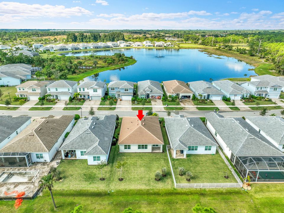 En Venta: $589,000 (4 camas, 2 baños, 1850 Pies cuadrados)