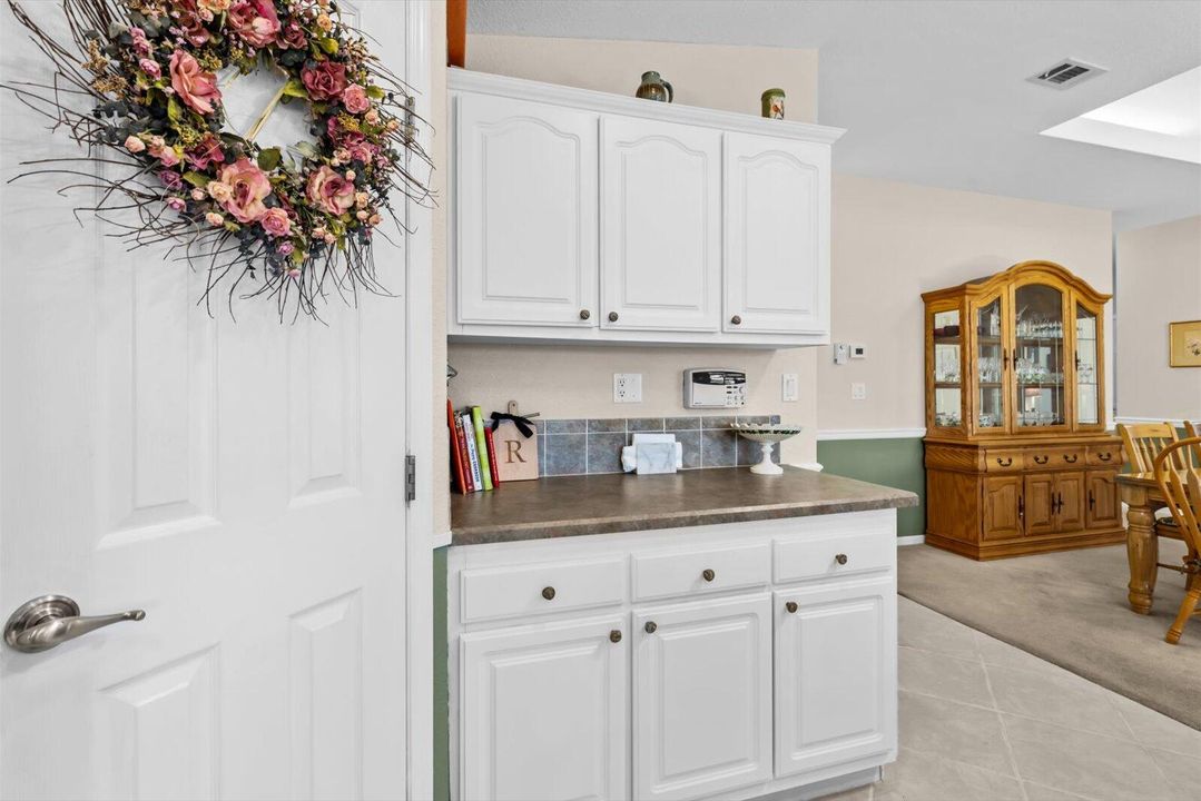 En Venta: $214,900 (2 camas, 2 baños, 1880 Pies cuadrados)