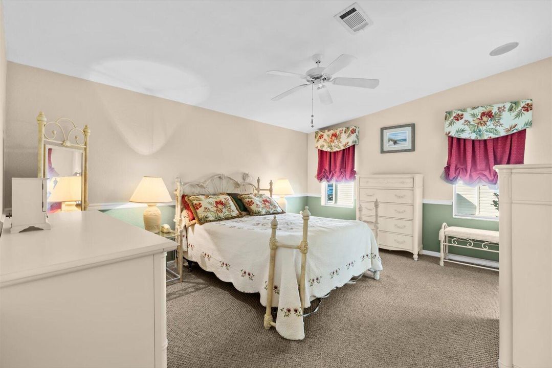 En Venta: $214,900 (2 camas, 2 baños, 1880 Pies cuadrados)