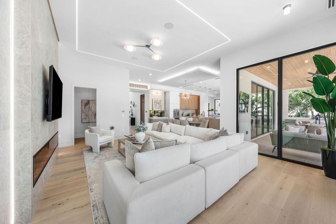 На продажу: $11,250,000 (5 спален, 7 ванн, 6985 Квадратных фут)