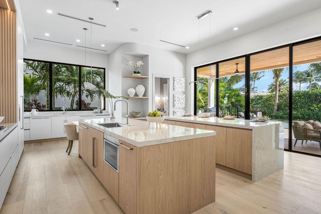 На продажу: $11,250,000 (5 спален, 7 ванн, 6985 Квадратных фут)