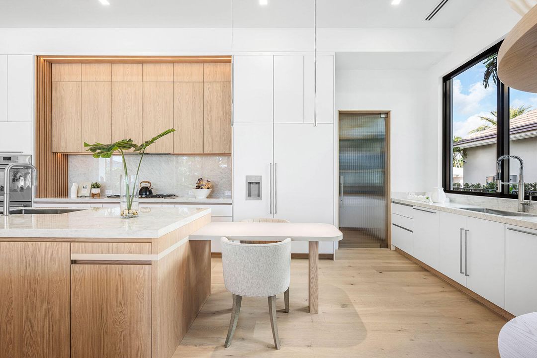 На продажу: $11,250,000 (5 спален, 7 ванн, 6985 Квадратных фут)