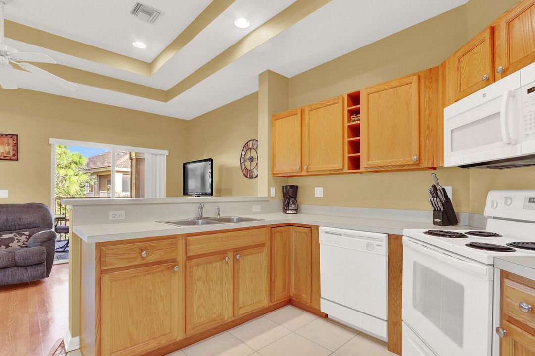 For Rent: $1,800 (2 beds, 2 baths, 1312 Square Feet)