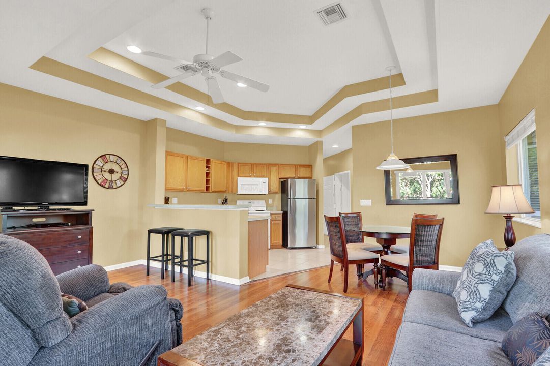 For Rent: $1,800 (2 beds, 2 baths, 1312 Square Feet)