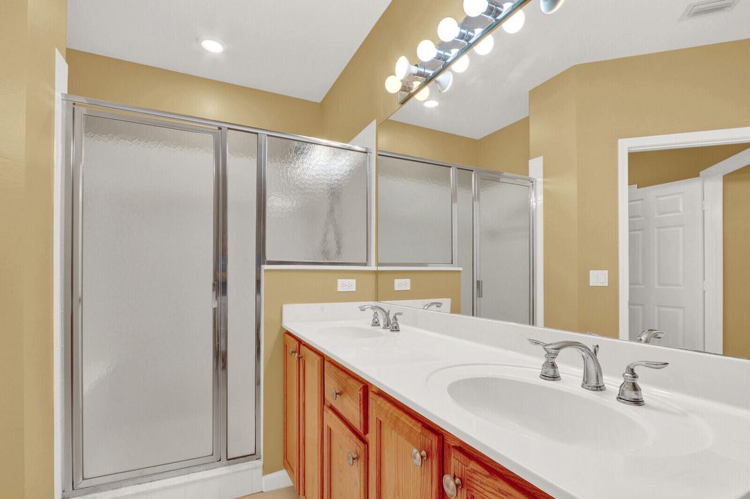 For Rent: $1,800 (2 beds, 2 baths, 1312 Square Feet)