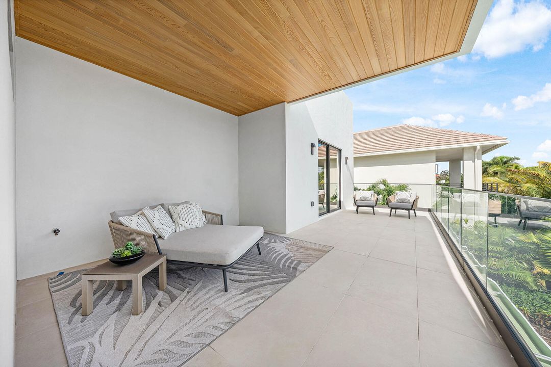 На продажу: $11,250,000 (5 спален, 7 ванн, 6985 Квадратных фут)