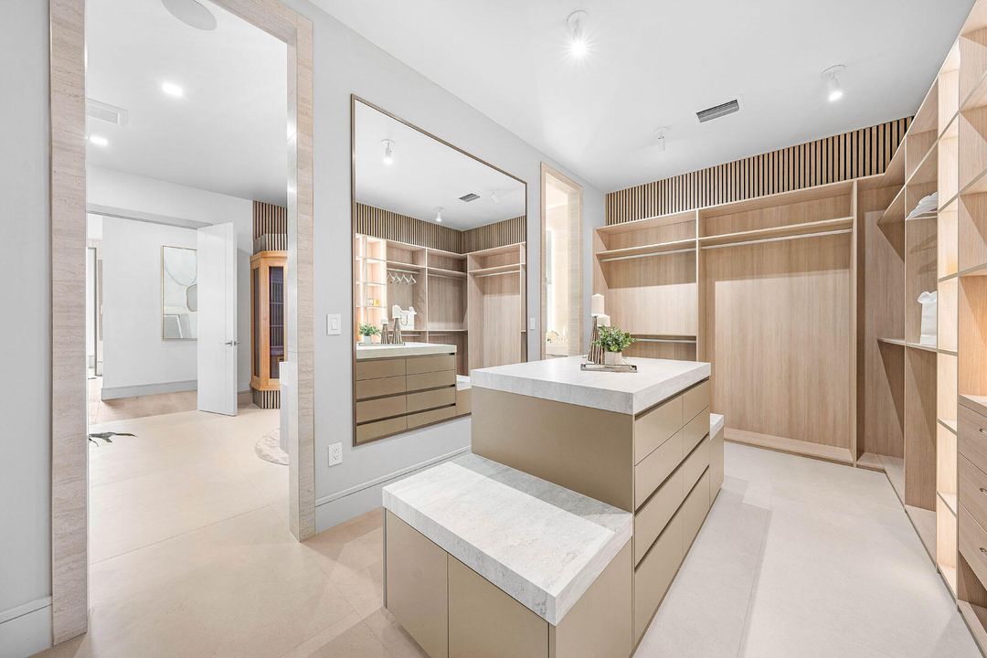 На продажу: $11,250,000 (5 спален, 7 ванн, 6985 Квадратных фут)