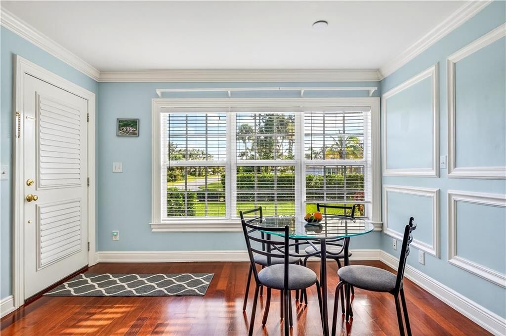 For Sale: $875,000 (3 beds, 2 baths, 1882 Square Feet)