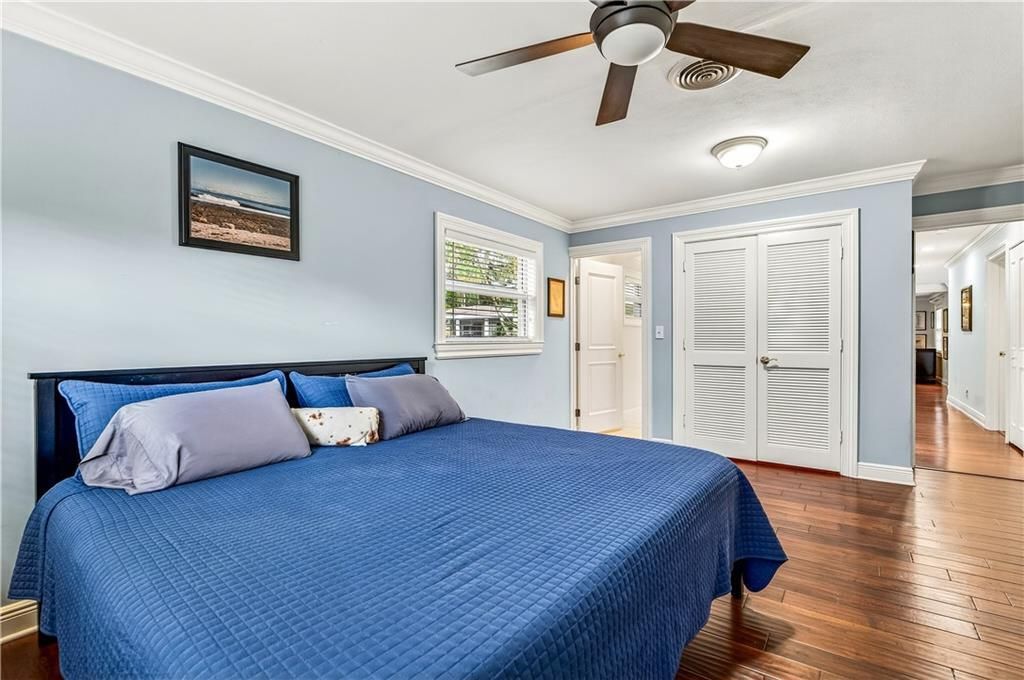 For Sale: $875,000 (3 beds, 2 baths, 1882 Square Feet)