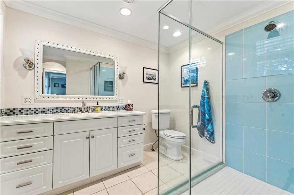 For Sale: $875,000 (3 beds, 2 baths, 1882 Square Feet)