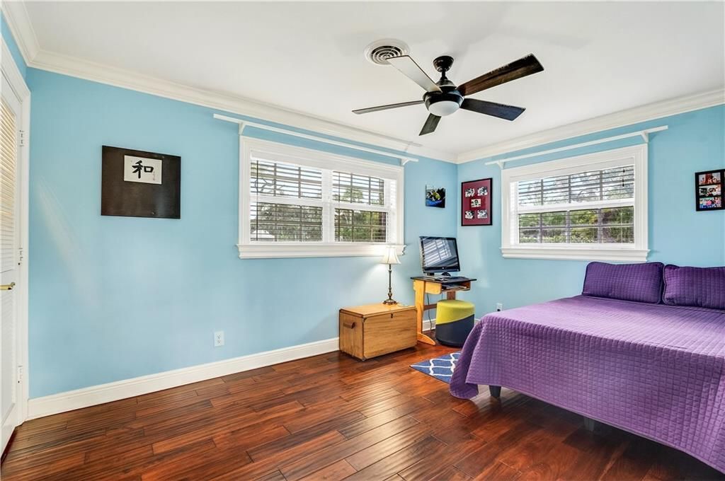 For Sale: $875,000 (3 beds, 2 baths, 1882 Square Feet)