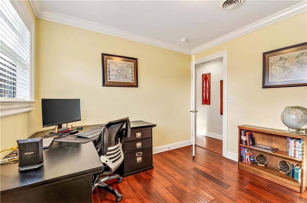 For Sale: $875,000 (3 beds, 2 baths, 1882 Square Feet)