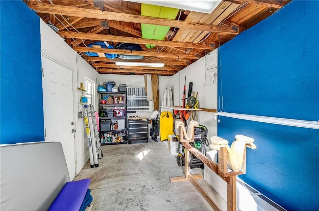 For Sale: $875,000 (3 beds, 2 baths, 1882 Square Feet)