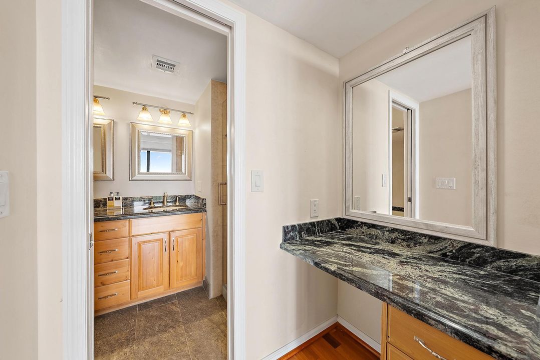 For Rent: $3,000 (2 beds, 2 baths, 1368 Square Feet)