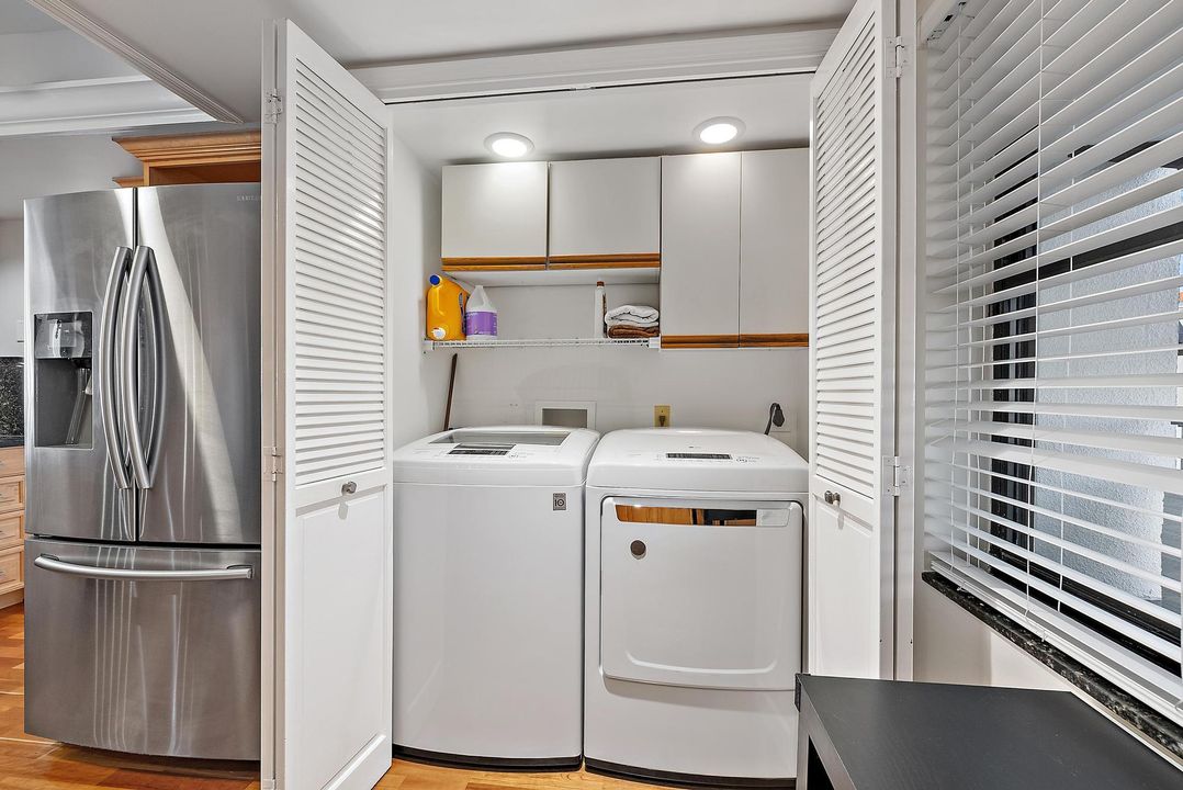 For Rent: $3,000 (2 beds, 2 baths, 1368 Square Feet)