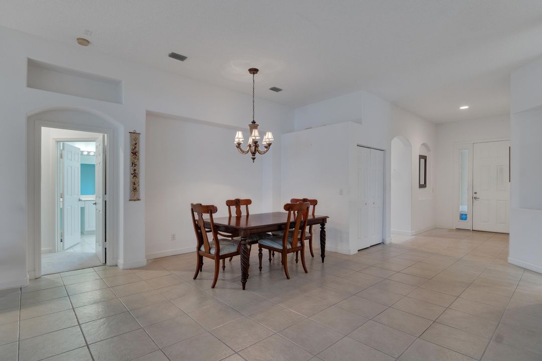 For Sale: $415,000 (3 beds, 2 baths, 1892 Square Feet)