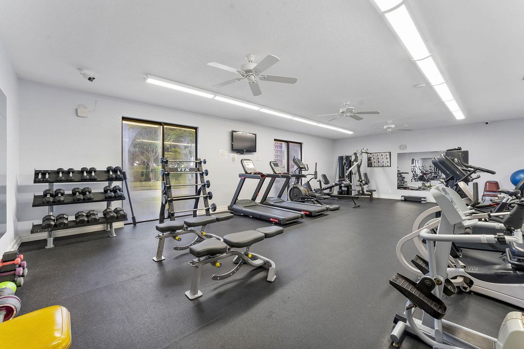 待售: $119,900 (1 贝兹, 2 浴室, 925 平方英尺)