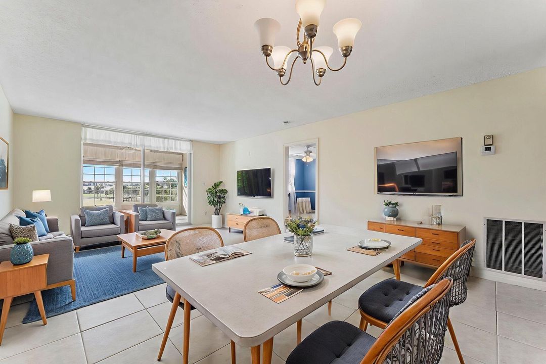 待售: $119,900 (1 贝兹, 2 浴室, 925 平方英尺)