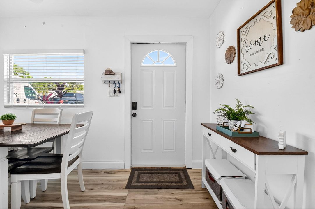 En Venta: $266,000 (2 camas, 1 baños, 714 Pies cuadrados)