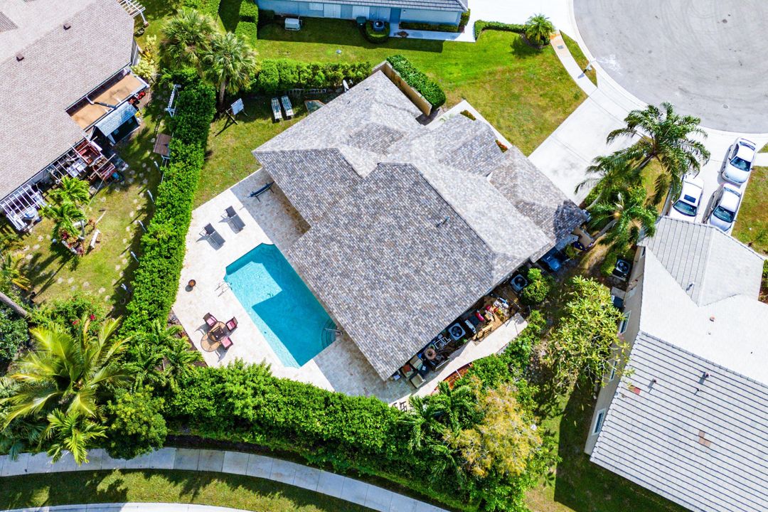 For Sale: $689,000 (4 beds, 3 baths, 2410 Square Feet)