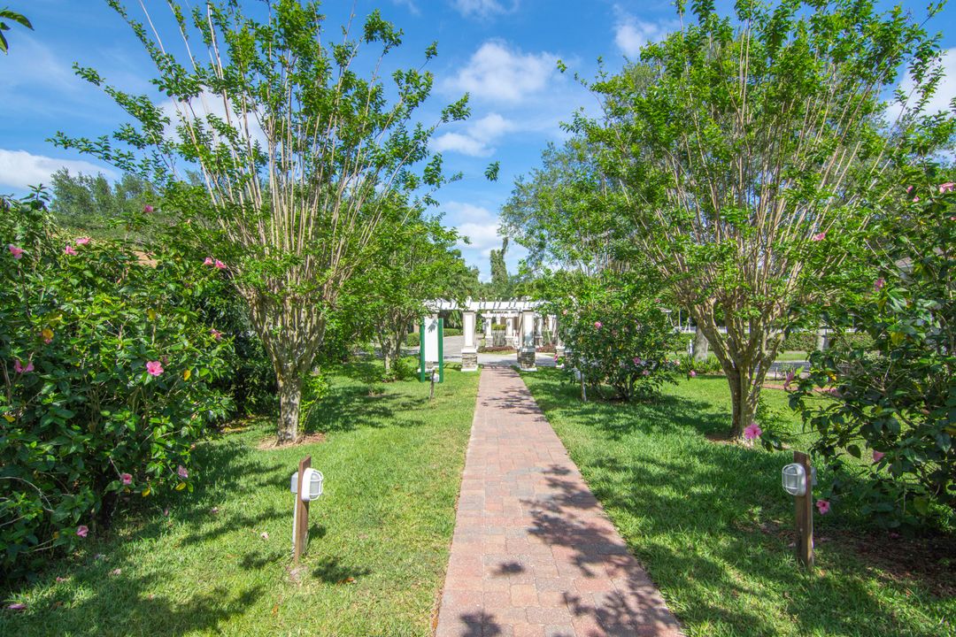 For Sale: $415,000 (3 beds, 2 baths, 1892 Square Feet)