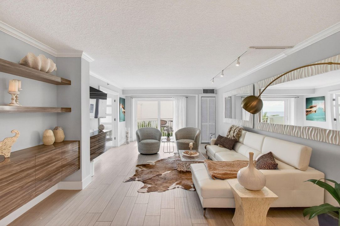 На продажу: $795,000 (2 спален, 2 ванн, 1100 Квадратных фут)