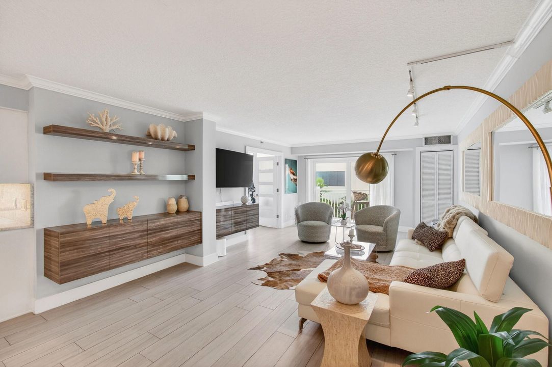 На продажу: $795,000 (2 спален, 2 ванн, 1100 Квадратных фут)