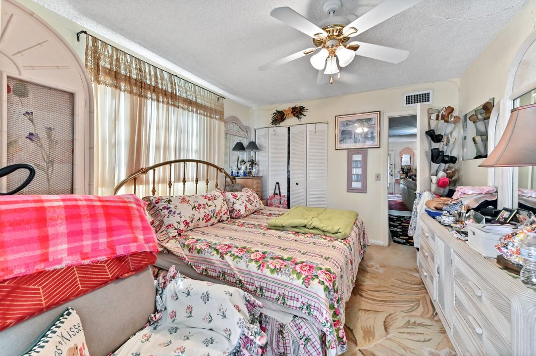 En Venta: $88,000 (2 camas, 2 baños, 907 Pies cuadrados)