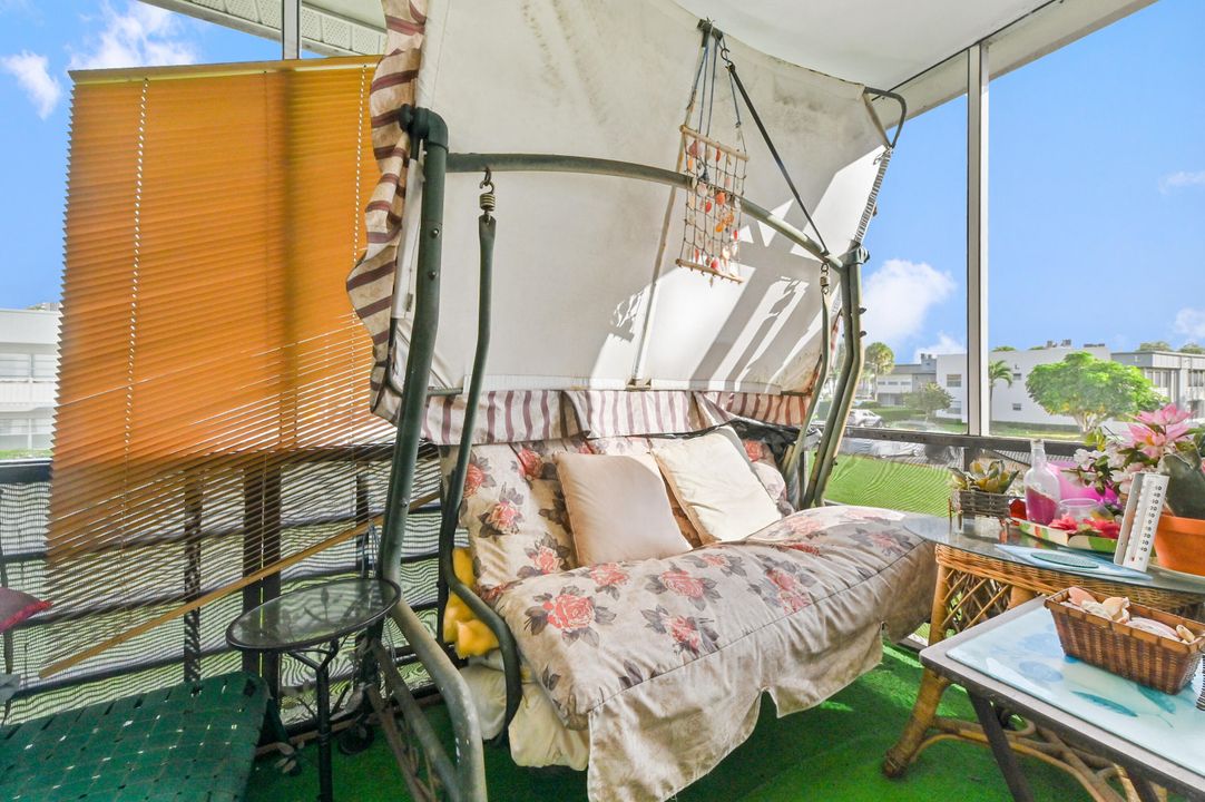 En Venta: $88,000 (2 camas, 2 baños, 907 Pies cuadrados)