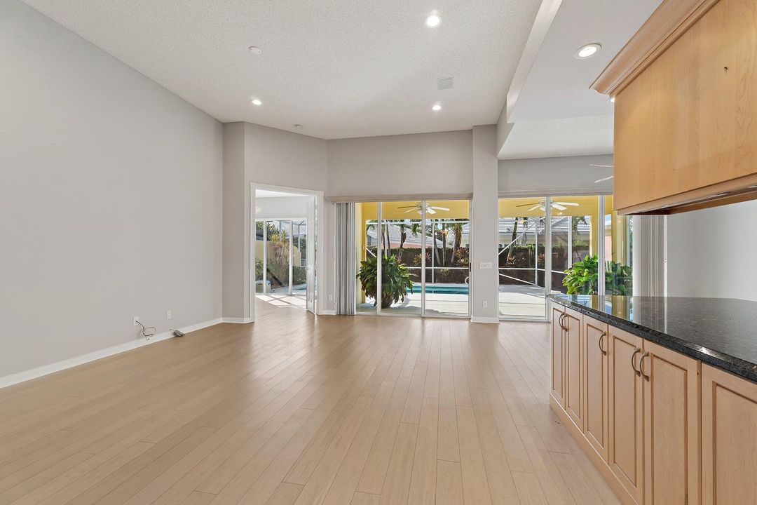 For Sale: $675,000 (3 beds, 2 baths, 1826 Square Feet)