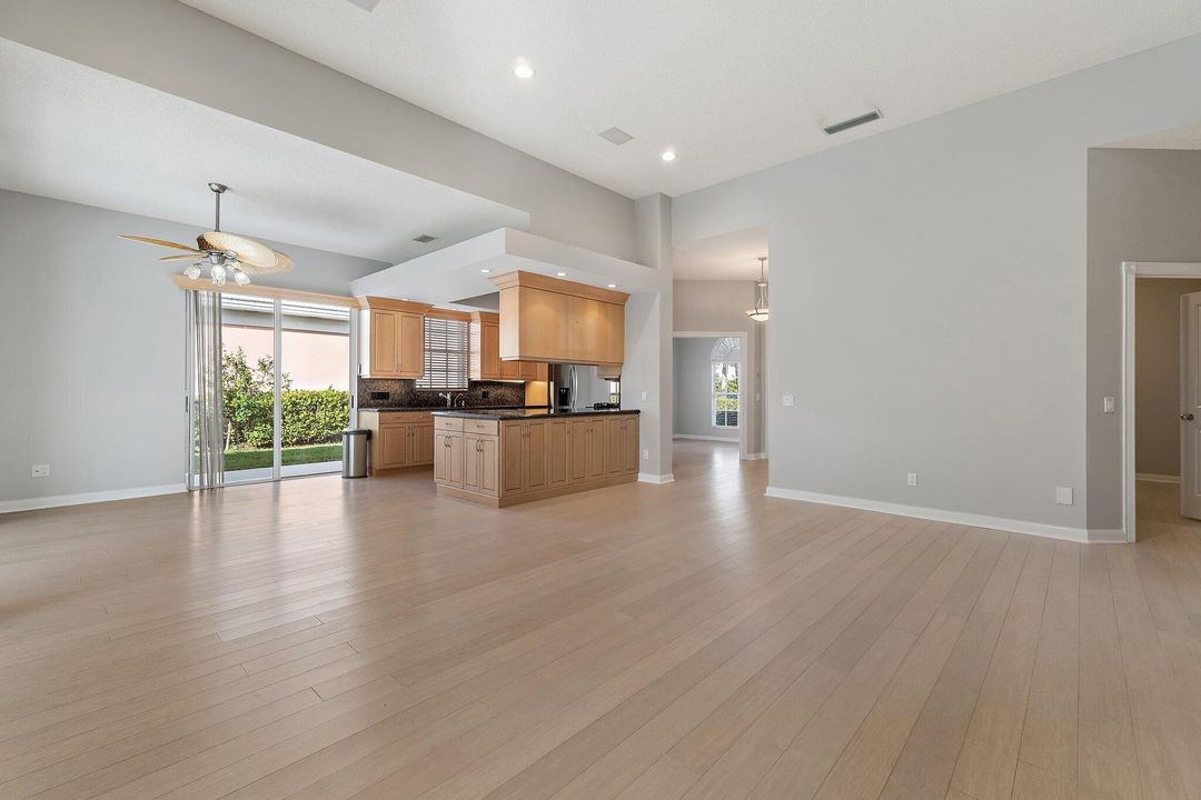 For Sale: $675,000 (3 beds, 2 baths, 1826 Square Feet)