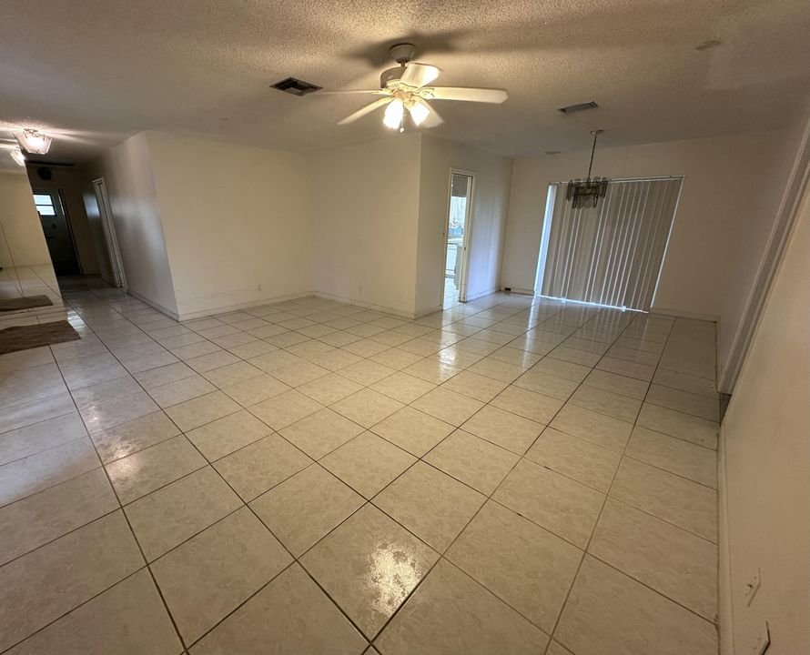 En Venta: $499,900 (3 camas, 2 baños, 1768 Pies cuadrados)