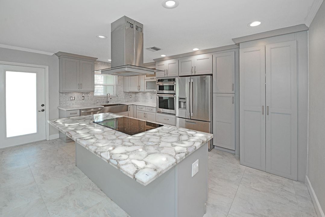 В аренду: $2,900 (2 спален, 2 ванн, 1478 Квадратных фут)