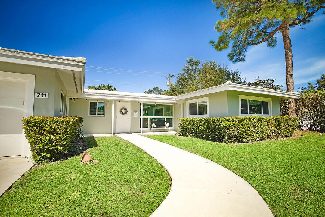 En Renta: $5,300 (3 camas, 2 baños, 1686 Pies cuadrados)