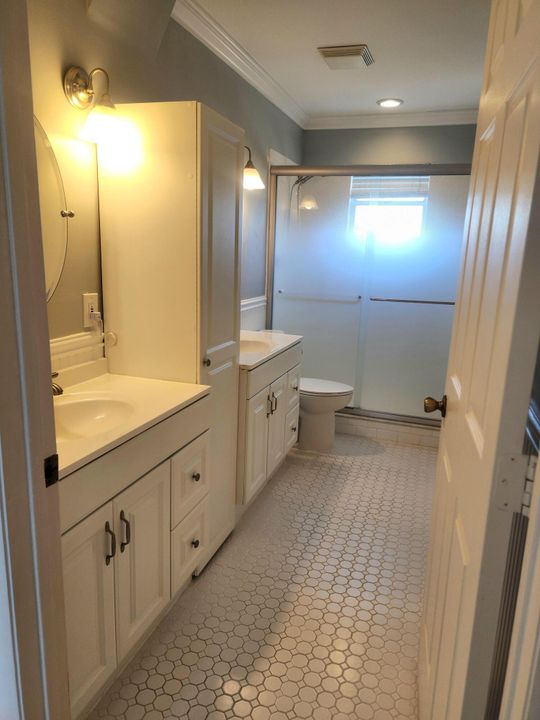 For Rent: $4,500 (4 beds, 2 baths, 2197 Square Feet)