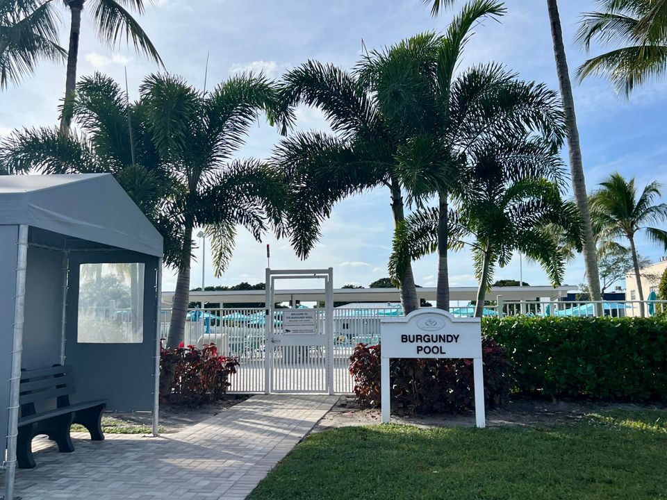 В аренду: $1,875 (2 спален, 2 ванн, 902 Квадратных фут)