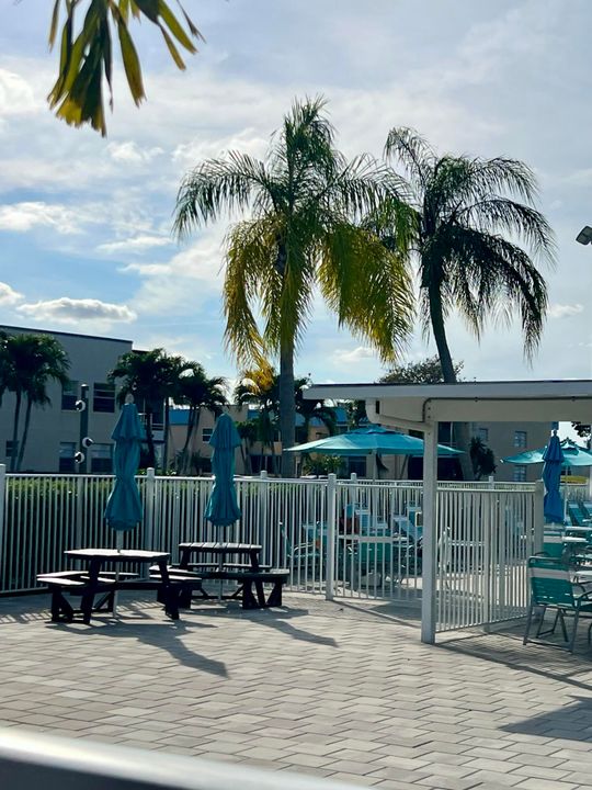 В аренду: $1,875 (2 спален, 2 ванн, 902 Квадратных фут)