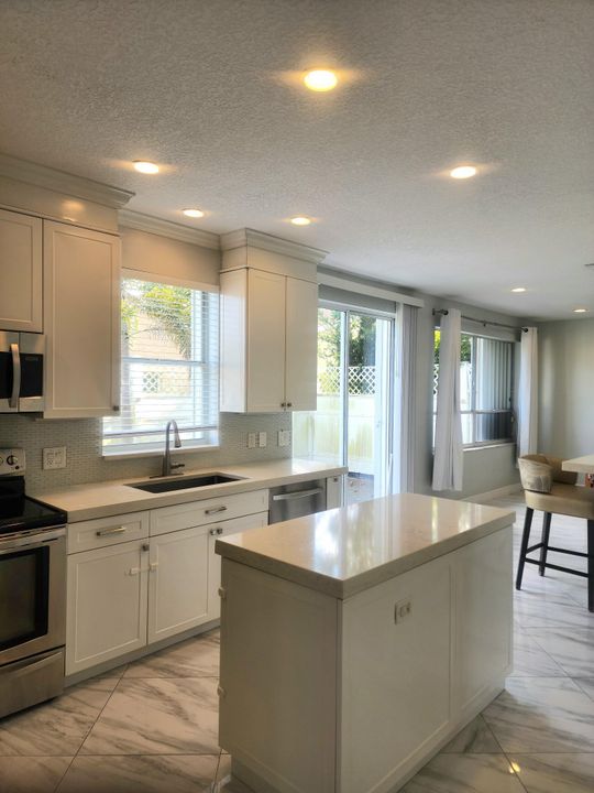 For Rent: $4,500 (4 beds, 2 baths, 2197 Square Feet)