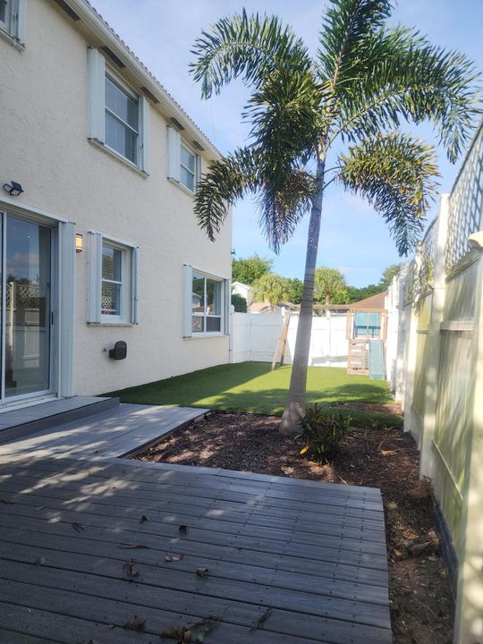 For Rent: $4,500 (4 beds, 2 baths, 2197 Square Feet)