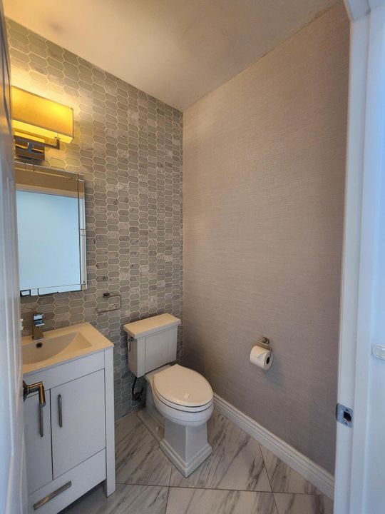 For Rent: $4,500 (4 beds, 2 baths, 2197 Square Feet)