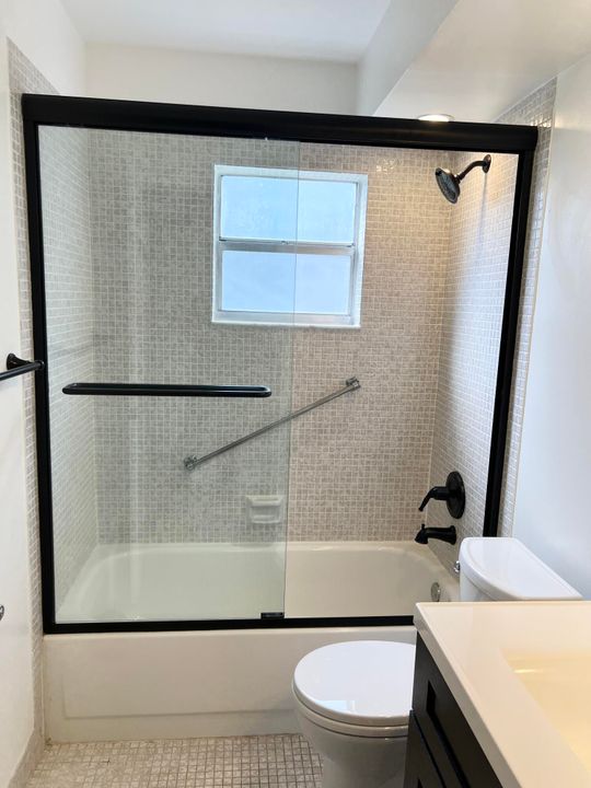 В аренду: $1,875 (2 спален, 2 ванн, 902 Квадратных фут)