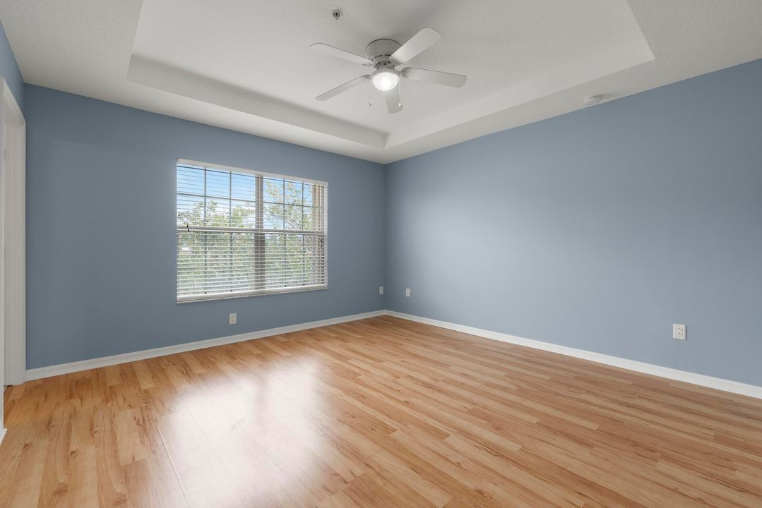 For Sale: $339,900 (3 beds, 3 baths, 1950 Square Feet)