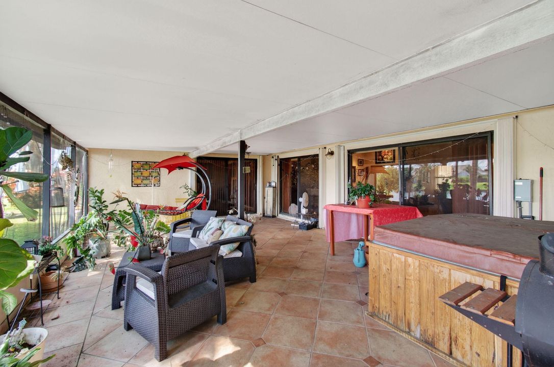 Active With Contract: $470,000 (3 beds, 2 baths, 1775 Square Feet)