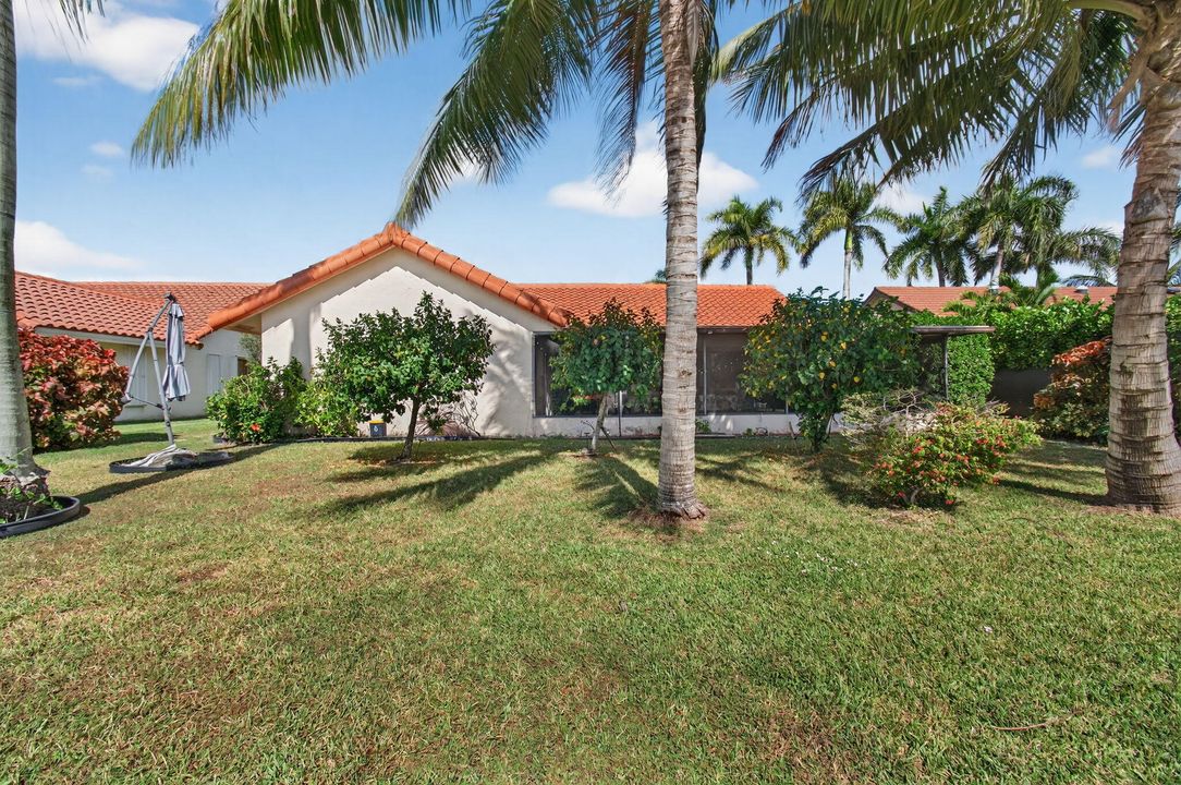 Active With Contract: $470,000 (3 beds, 2 baths, 1775 Square Feet)