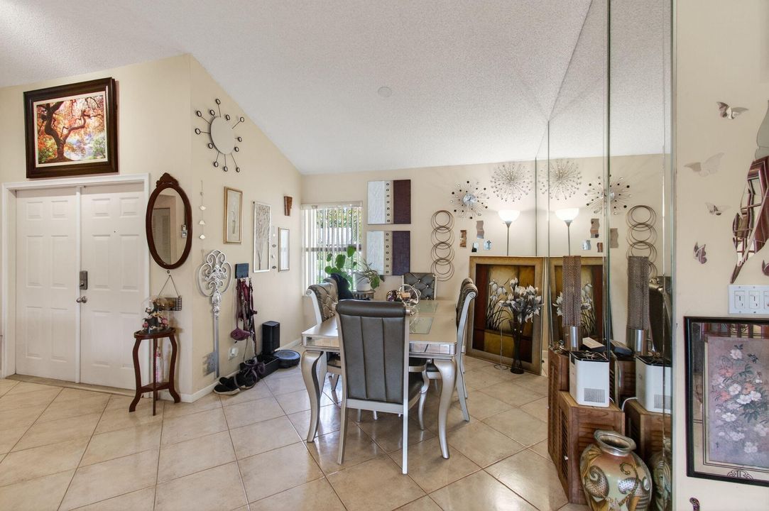 Active With Contract: $470,000 (3 beds, 2 baths, 1775 Square Feet)