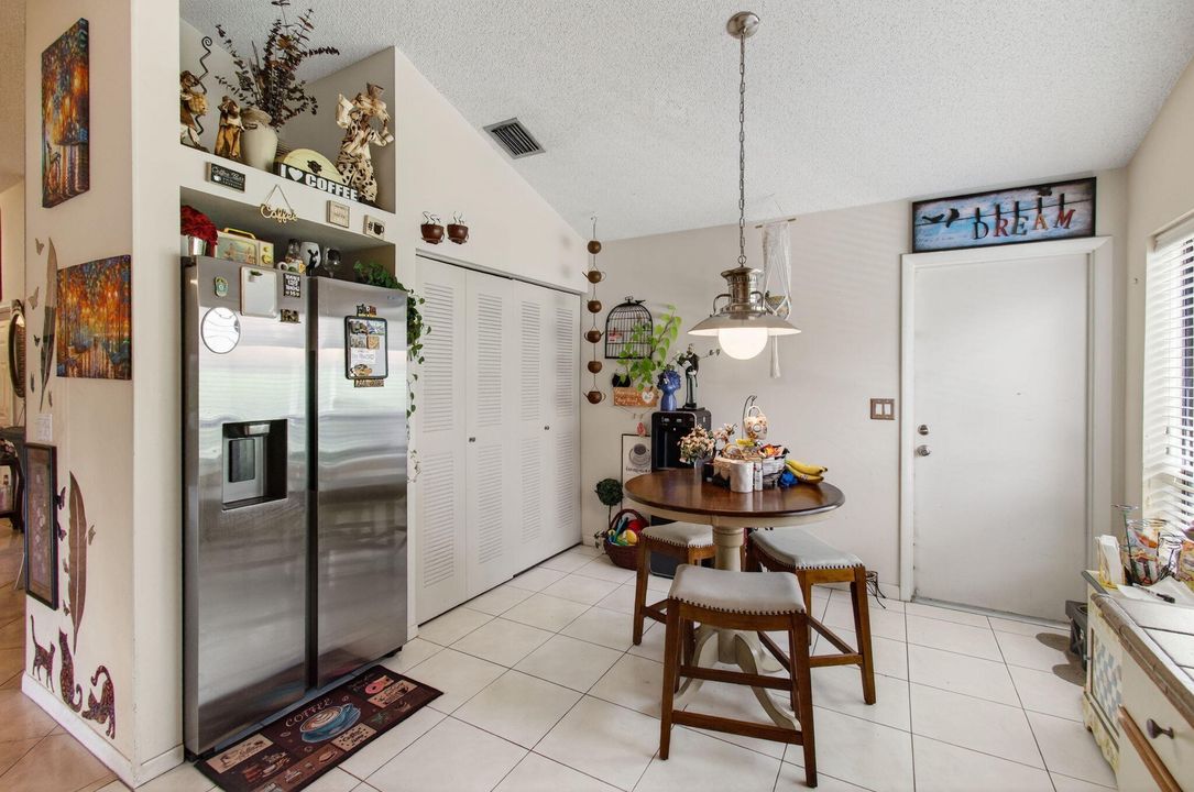 Active With Contract: $470,000 (3 beds, 2 baths, 1775 Square Feet)