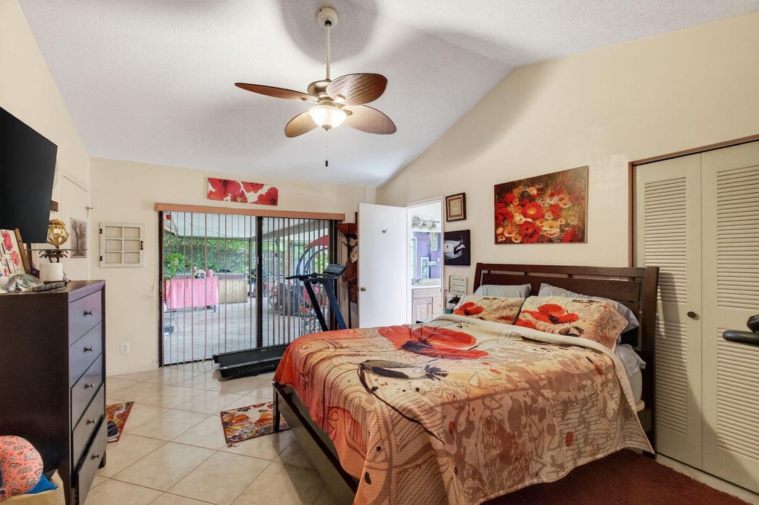 Active With Contract: $470,000 (3 beds, 2 baths, 1775 Square Feet)