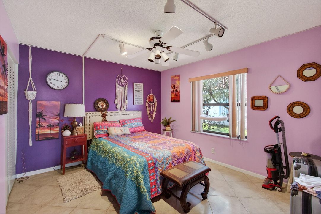 Active With Contract: $470,000 (3 beds, 2 baths, 1775 Square Feet)